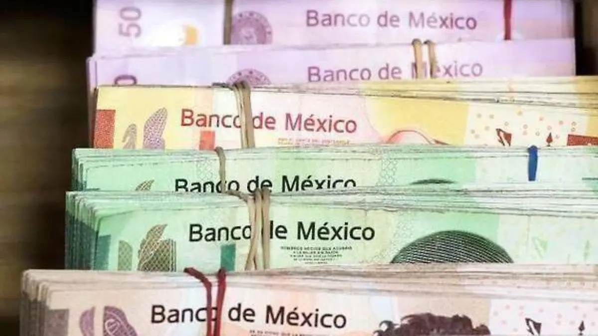 NOTA 6  reuters dinero billetes